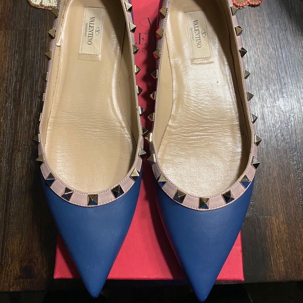 Blue Valentino Garavani Rockstud Flats Size 40 (EU) Size 10 (US)